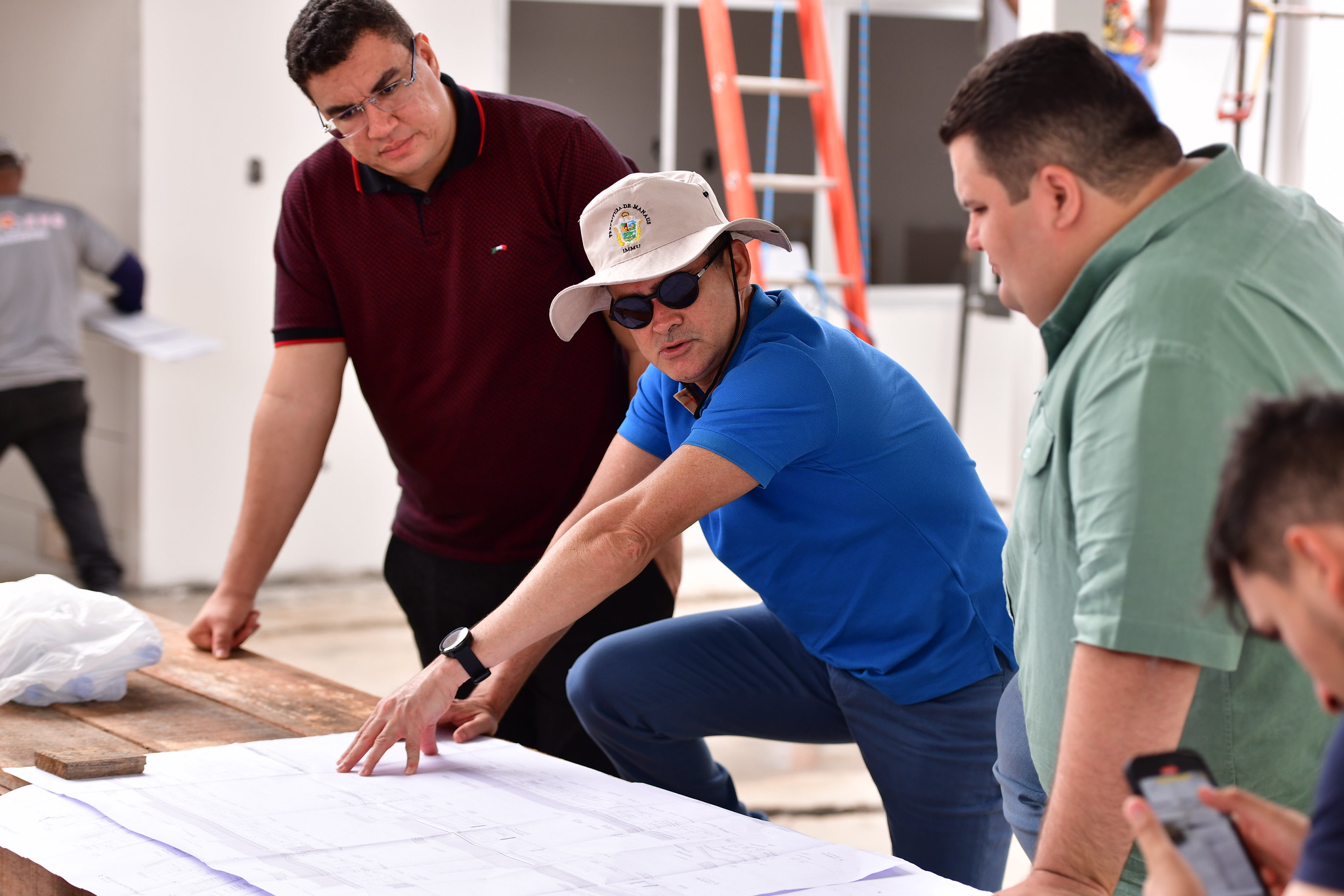 You are currently viewing Prefeito David Almeida fiscaliza revitalização de creche na zona norte e anuncia mais de 4 mil novas vagas