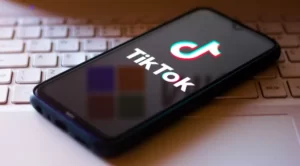 Read more about the article Congresso dos EUA propõe proibição do TikTok em dispositivos do governo