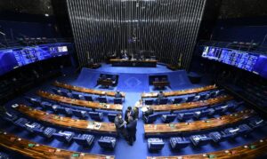 Read more about the article Senado aprova PEC da Transição