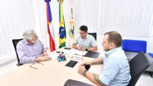 Leia mais sobre o artigo Após sanção do prefeito David Almeida sobre a criação do Alvará de Construção Mais Fácil, Implurb trabalha no sistema on-line