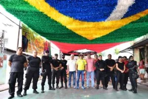 Leia mais sobre o artigo Prefeito David Almeida visita ruas enfeitadas para a Copa do Mundo e destaca incentivo ao turismo e a economia criativa