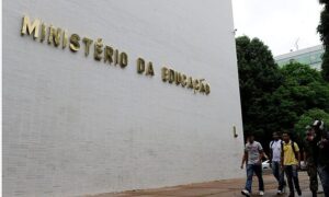 Read more about the article MEC informa desbloqueio de R$ 2 bilhões em orçamento das universidades