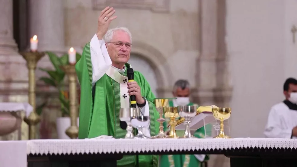 You are currently viewing Arcebispo de Manaus dom Leonardo Steiner toma posse de igreja em Roma neste domingo (4)