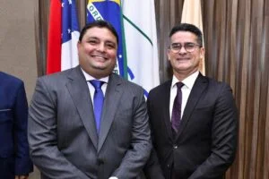 Leia mais sobre o artigo Ao novo presidente da Câmara, David Almeida destaca importância da harmonia para o atendimento das demandas sociais