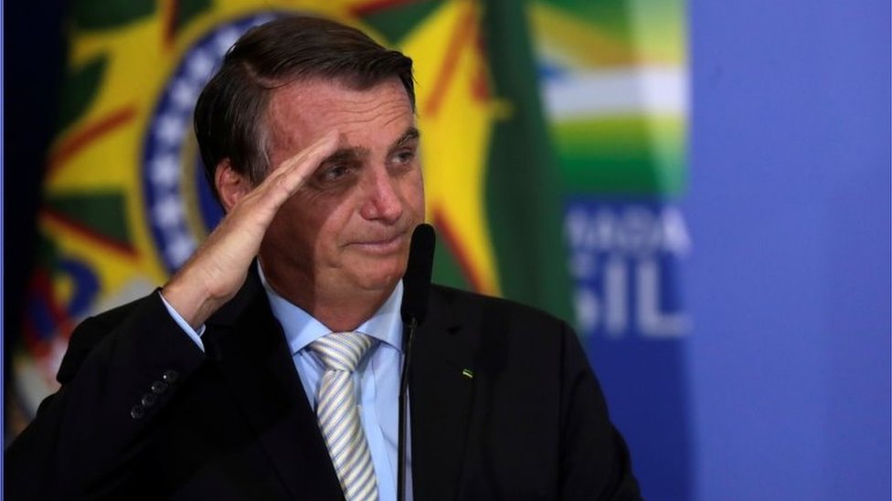 You are currently viewing Cartão corporativo de Bolsonaro mostra gasto de R$ 4,7 milhões em feriadões e motociatas