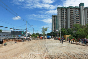 Read more about the article Trecho da avenida Djalma Batista que está interrompido será entregue nesta quinta-feira