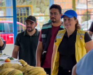 Read more about the article Prefeita em exercício fiscaliza obras na feira municipal do São Francisco e no mercado Carneiro da Mota