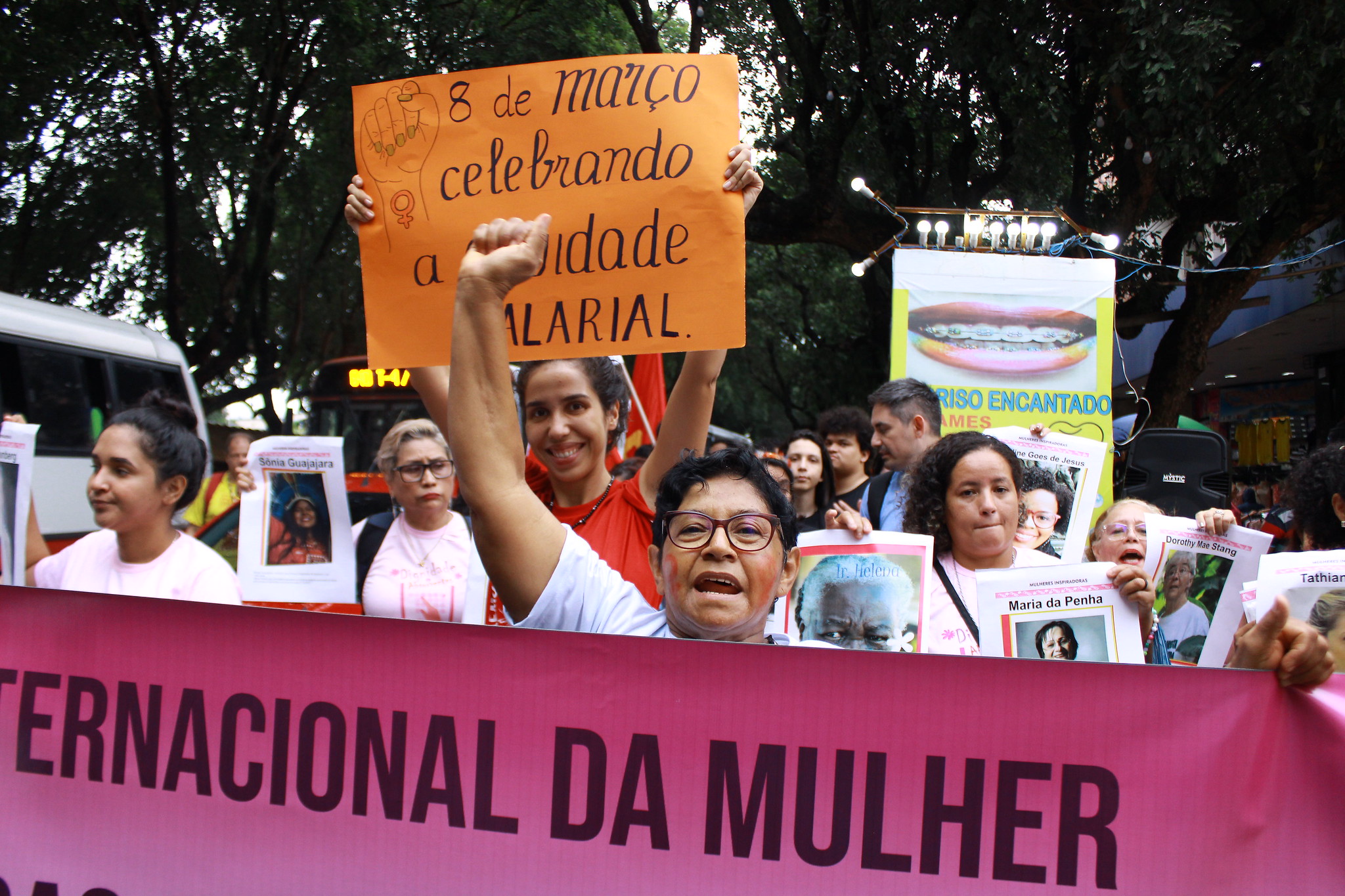 You are currently viewing Prefeitura de Manaus participa de passeata em prol do combate à violência contra a mulher