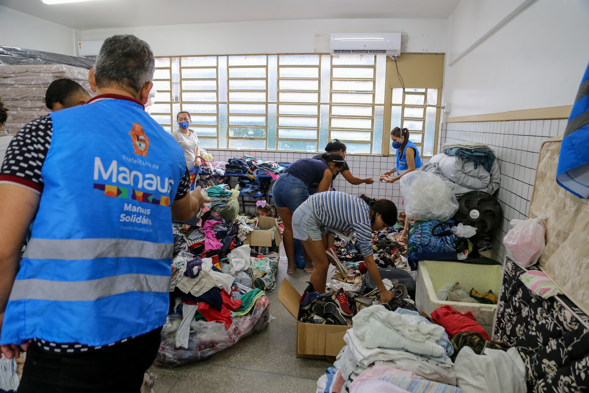 You are currently viewing Prefeitura de Manaus inicia campanha para arrecadar doações às vítimas do deslizamento do bairro Jorge Teixeira