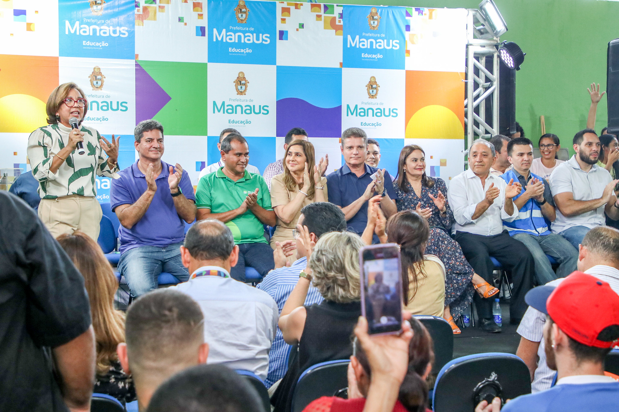 You are currently viewing Prefeitura de Manaus entrega centro de educação infantil à comunidade do Planalto