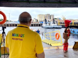 Read more about the article Navio de luxo ‘Seabourn Quest’ atraca no porto de Manaus com mais de 600 turistas