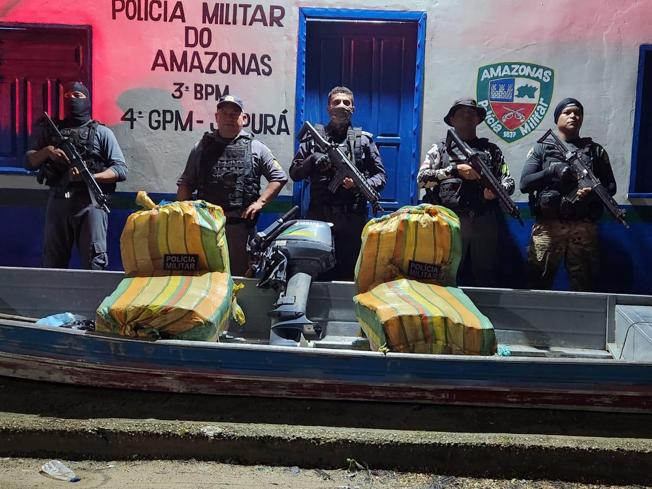 You are currently viewing Polícia Militar do Amazonas apreende mais de 200 quilos de drogas, em Japurá, no interior do Estado