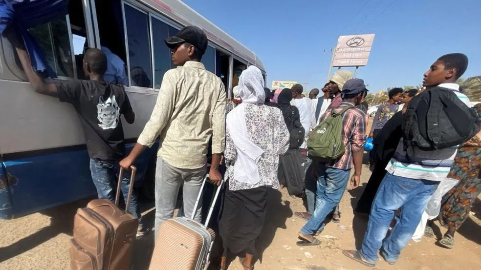 You are currently viewing Grupo paramilitar do Sudão concorda com trégua de 72 horas em confrontos armados por motivos humanitários