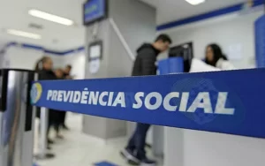 Read more about the article Governo estima que rombo previdenciário deve dobrar até 2060; analistas veem necessidade de nova reforma no futuro