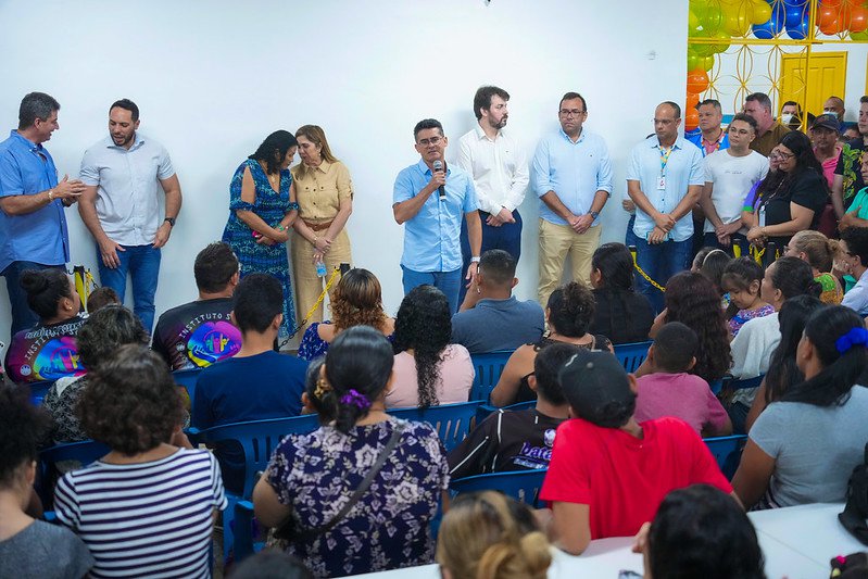 You are currently viewing Prefeitura de Manaus entrega sexta escola revitalizada no bairro Zumbi