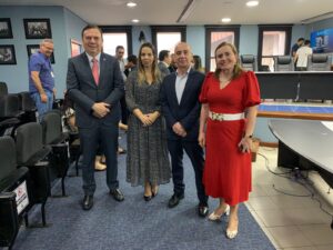 Read more about the article OAB-AM participa do lançamento do “Alô Tribunal”, ferramenta do TCE-AM que agiliza atendimento aos advogados