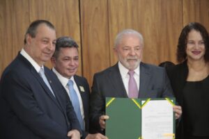 Read more about the article Governo do Amazonas destaca autonomia do CBA para captação de novos investimentos