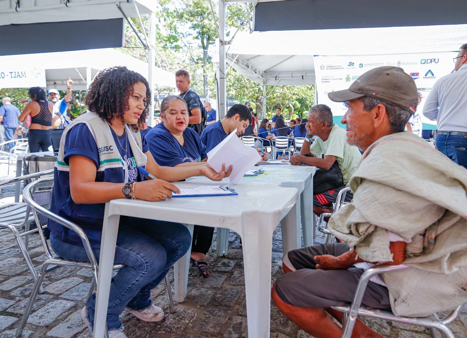 You are currently viewing Governo do Amazonas atende pessoas em situação de rua e drogadição no mutirão Pop Rua Jud, do TJAM