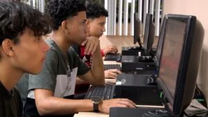 Leia mais sobre o artigo Escola do Legislativo da CMM abre vagas para informática básica e avançada