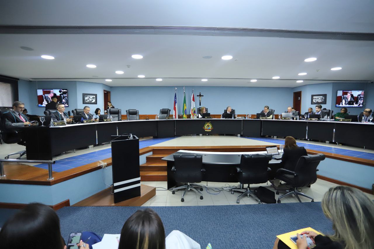 No momento, você está visualizando TCE-AM reprova contas da Câmara de Urucurituba e aplica multa de R$ 95,3 mil ao gestor