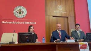 Leia mais sobre o artigo Coordenador-geral da Escola de Contas do TCE-AM palestra em Universidade da Espanha sobre Amazônia e sustentabilidade