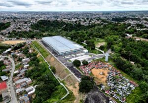 Read more about the article Prefeito David Almeida e vice-presidente Geraldo Alckmin inauguram distrito para micro e pequenas empresas em Manaus