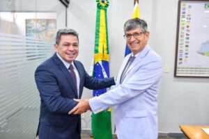 Read more about the article Amazonas e Equador discutem novas parcerias e retomada do projeto logístico Manta-Manaus