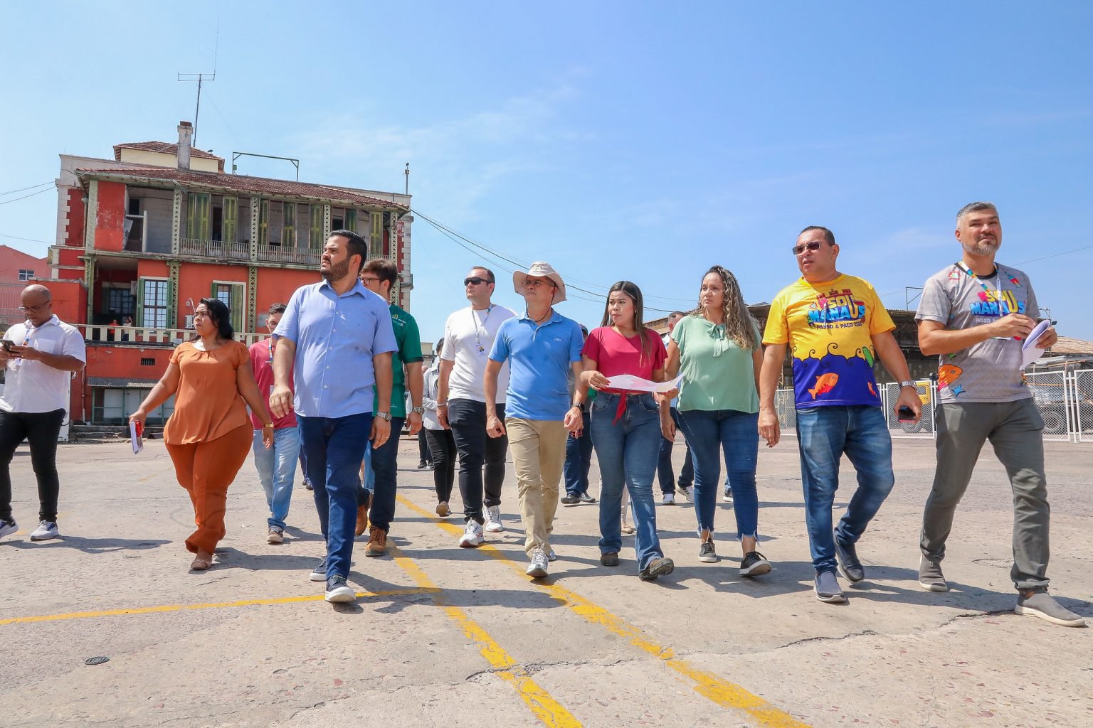 You are currently viewing Prefeitura inicia montagem da estrutura do palco do festival ‘#SouManaus Passo a Paço 2023’