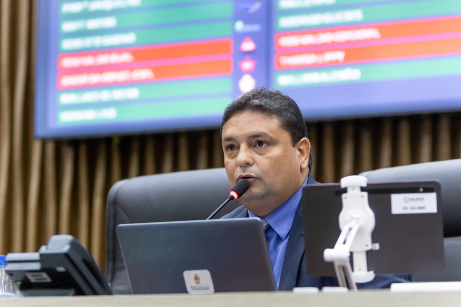 No momento, você está visualizando PL de Caio André defende Licença Menstrual para mulheres com endometriose