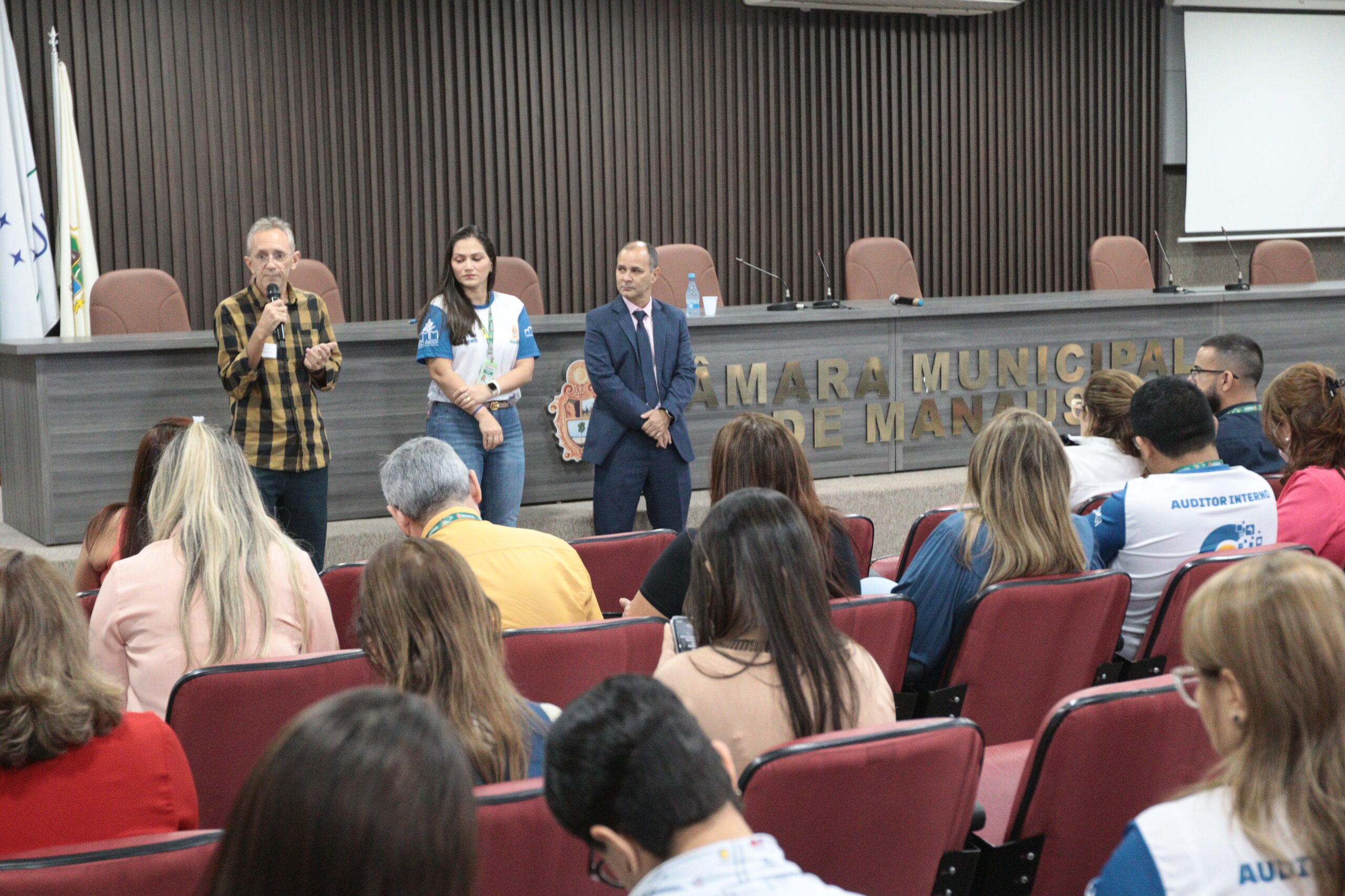 You are currently viewing CMM recebe auditoria externa para recertificação de ISOs 9001 e 14001