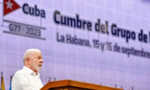 Read more about the article Em Cuba, Lula critica modelo de negócios de empresas de tecnologia