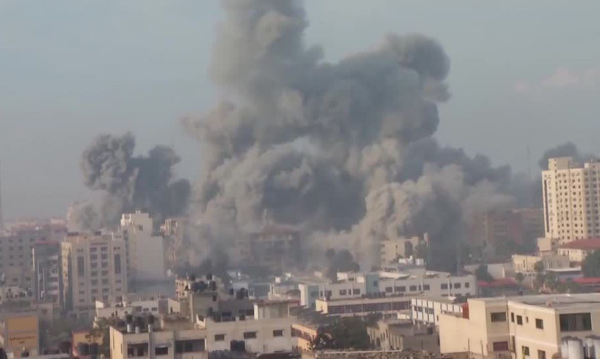 You are currently viewing Brasil pede apoio ao Egito para retirar brasileiros da Faixa de Gaza
