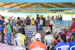 Leia mais sobre o artigo Prefeito diz que ajuda humanitária chegará esta semana a 20 mil pessoas da zona rural de Manaus