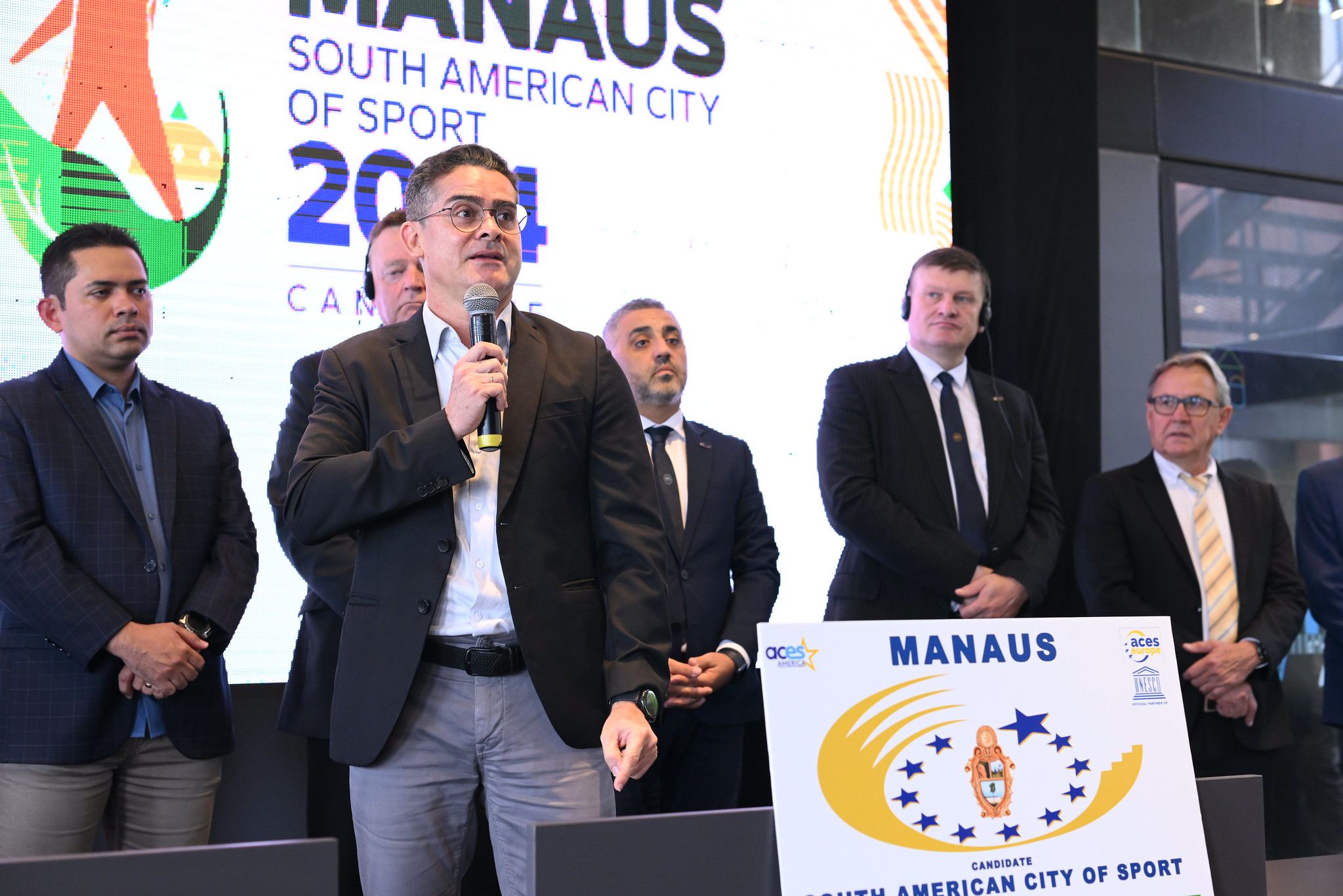 You are currently viewing David Almeida recebe representantes do Parlamento Europeu e anuncia candidatura de Manaus à ‘Cidade Sul-Americana do Desporto’