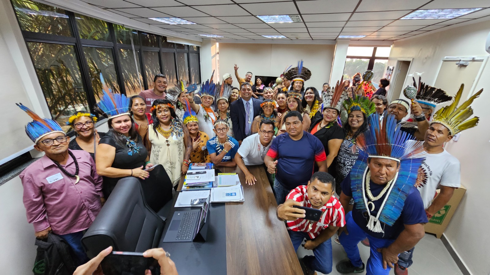 You are currently viewing Caio André recebe e ouve demandas de lideranças indígenas na CMM