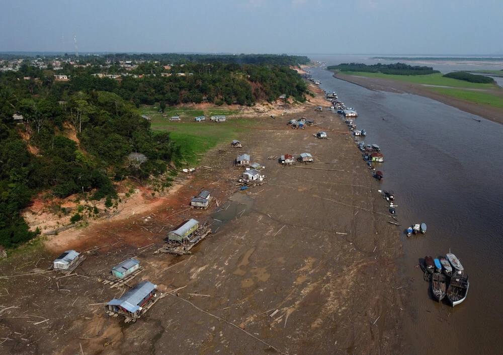 You are currently viewing Governo do Amazonas divulga boletim sobre a estiagem no estado nesta sexta-feira (13/10)