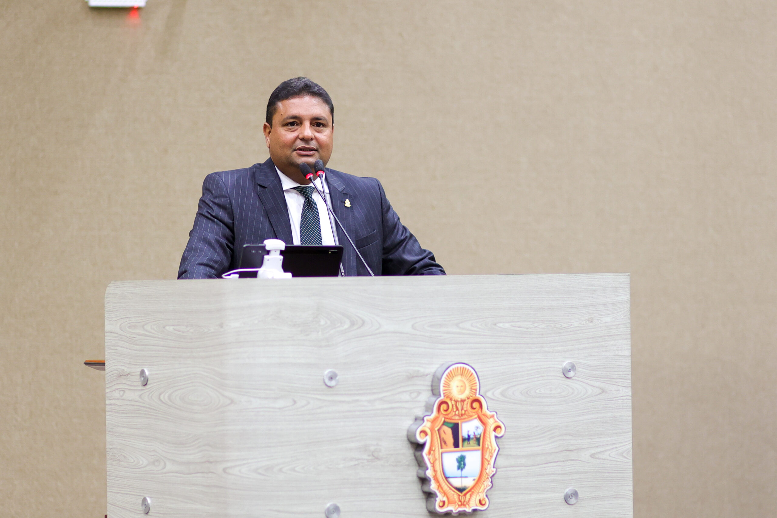 You are currently viewing Caio André celebra aporte de recurso federal na cultura de Manaus