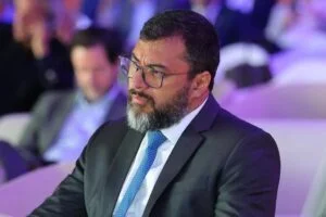 Leia mais sobre o artigo Wilson Lima faz apelo climático em encontro de líderes dos setores público e privado