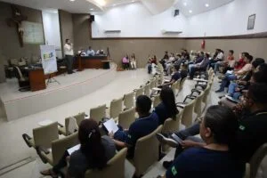 Leia mais sobre o artigo Comarca de Itacoatiara recebe equipe da EJUD pelo Programa de Interiorização