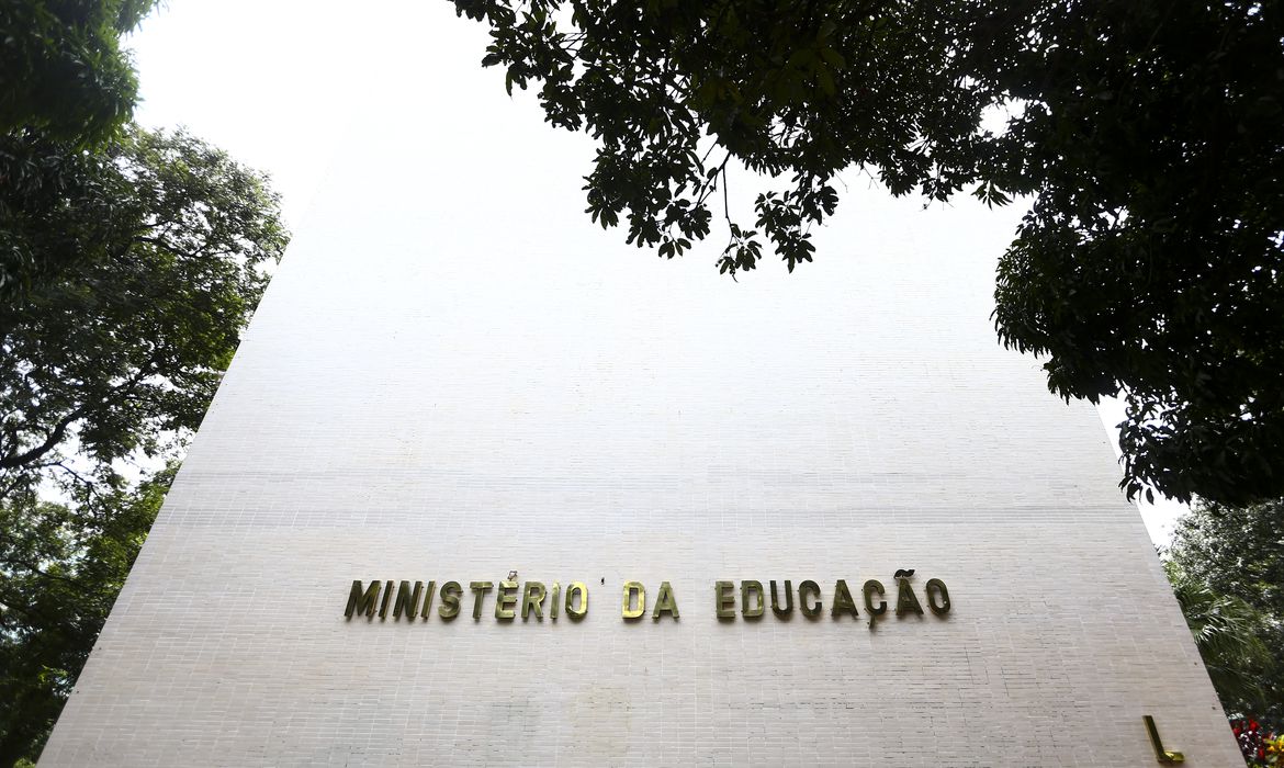 You are currently viewing MEC quer criar agência reguladora do ensino superior