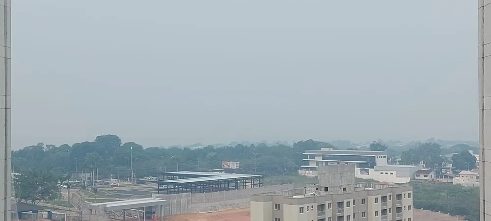 You are currently viewing Manaus é encoberta por nova ‘onda’ de fumaça e qualidade do ar é considerada péssima