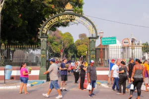 Leia mais sobre o artigo Cemitérios públicos de Manaus recebem visitantes no Dia de Finados