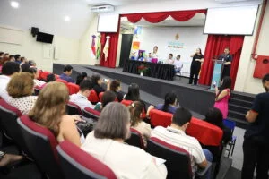 Leia mais sobre o artigo Educadores da prefeitura participam da Conferência Municipal Extraordinária de Educação de Manaus