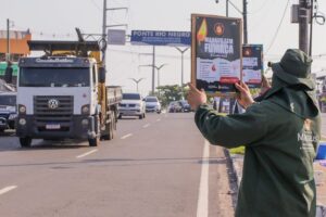 Read more about the article Prefeitura de Manaus e Associação dos Municípios do Amazonas iniciam tratativas de criação de comitê para combate às queimadas