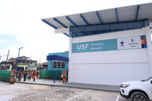 Read more about the article Prefeito fiscaliza obras de nova USF do bairro São Francisco