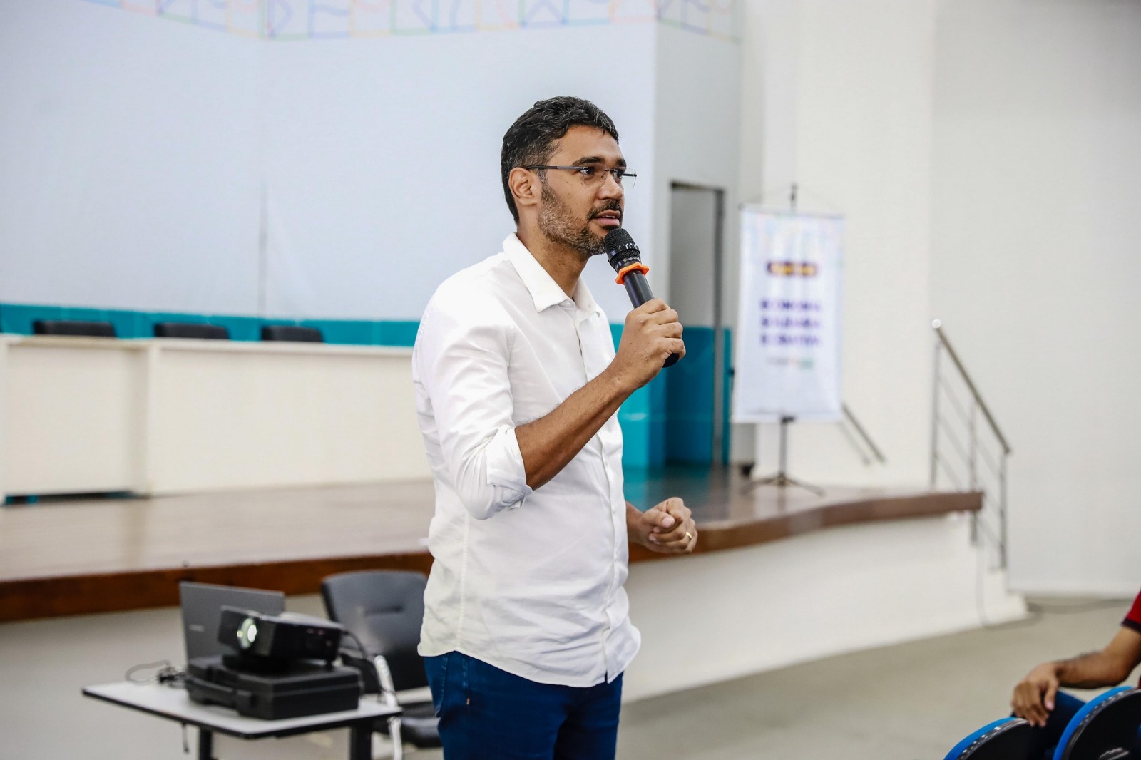 You are currently viewing Prefeitura apresenta programação de eventos para 2024 aos artesãos cadastrados