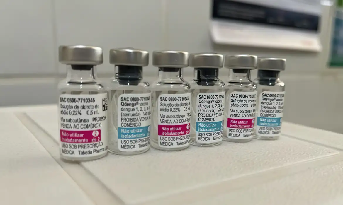 You are currently viewing Confira o que se sabe até agora sobre a vacina contra a dengue no SUS