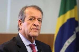 Leia mais sobre o artigo Valdemar Costa Neto é preso no âmbito da Operação Tempus Vertatis