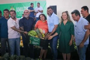 Leia mais sobre o artigo Wilson Lima anuncia R$ 220 milhões para infraestrutura, crédito e fomento a agricultores de Novo Remanso, em Itacoatiara