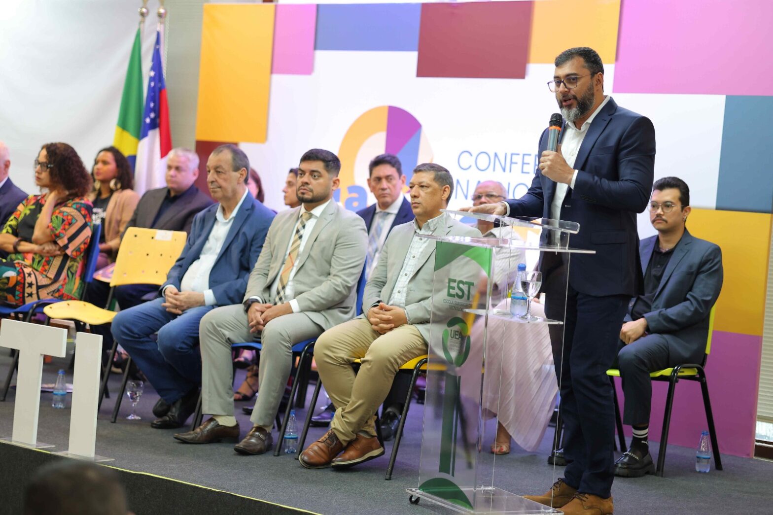 No momento, você está visualizando Durante conferência Wilson Lima anuncia investimento de R$ 1 bilhão em Ciência, Tecnologia e Inovação até 2026